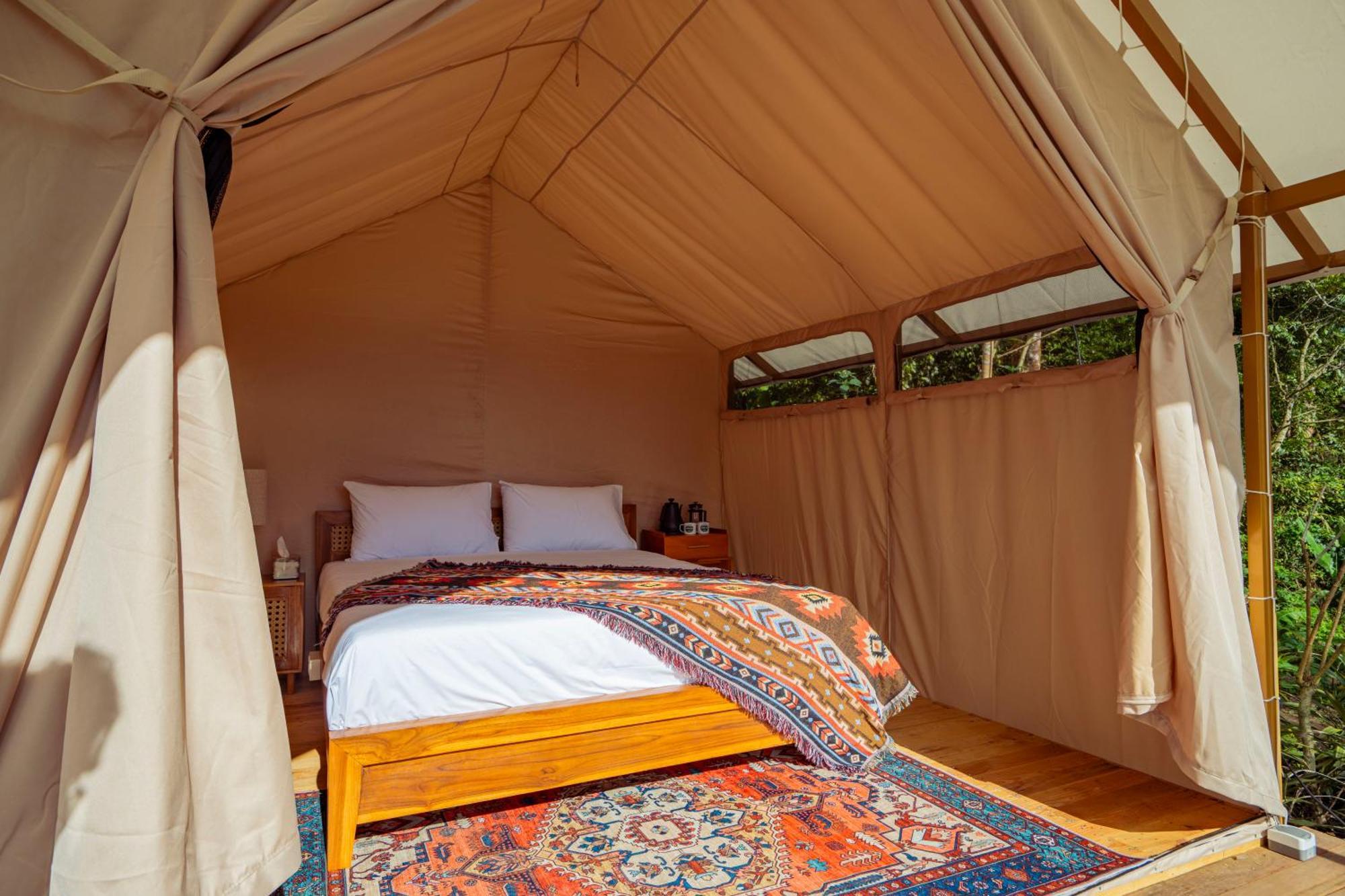 Green Lava Lake View Glamping Bedugul エクステリア 写真